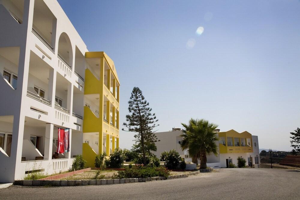 Pantheon Hotel Kéfalos Dış mekan fotoğraf