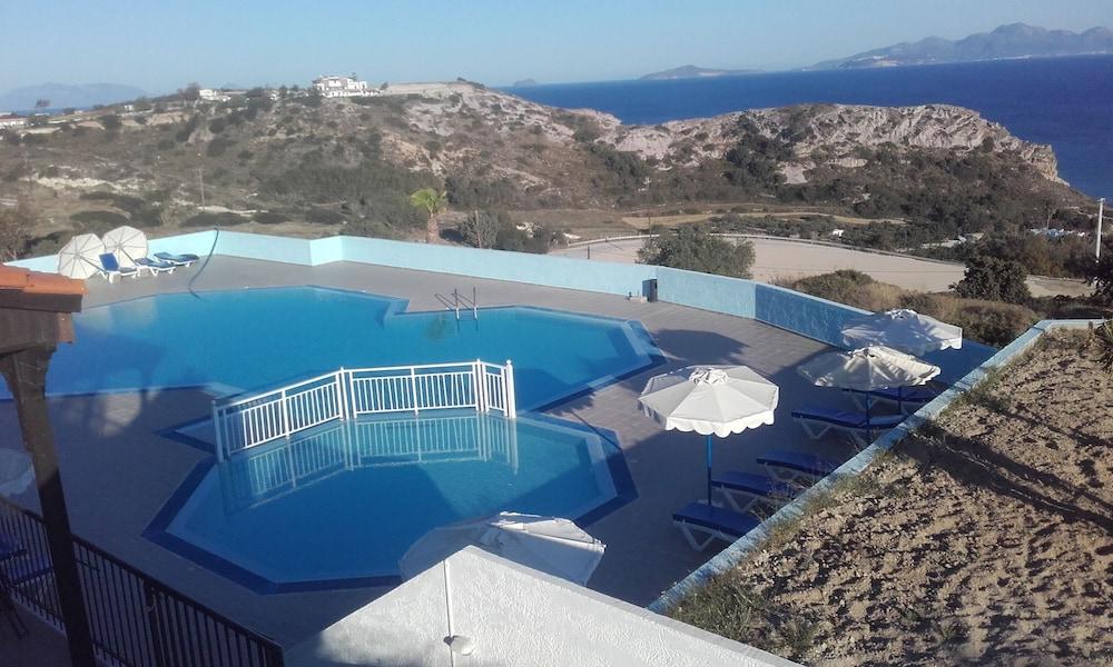 Pantheon Hotel Kéfalos Dış mekan fotoğraf
